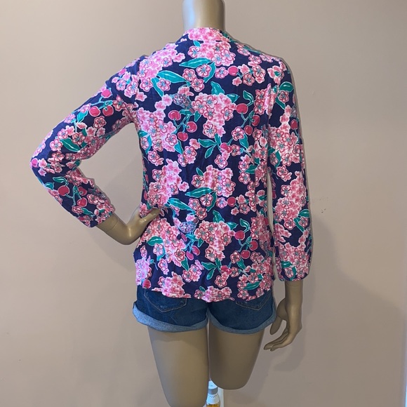 Gently used Lilly Pulitzer long sleeve T-shirt - Picture 3 of 5